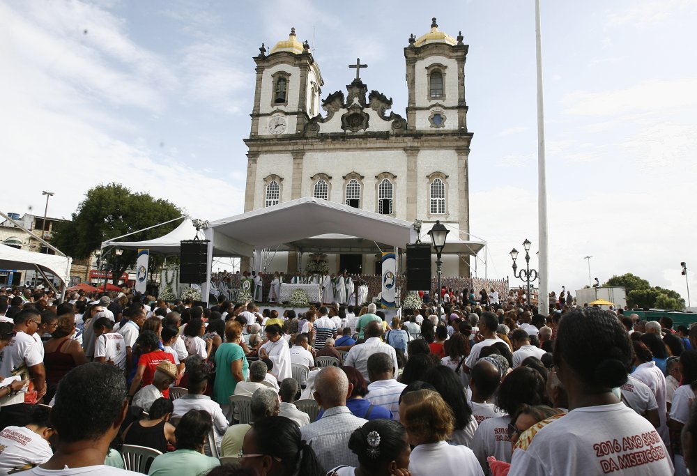 Missa campal marca fechamento da Porta da Misericrdia no Bonfim
