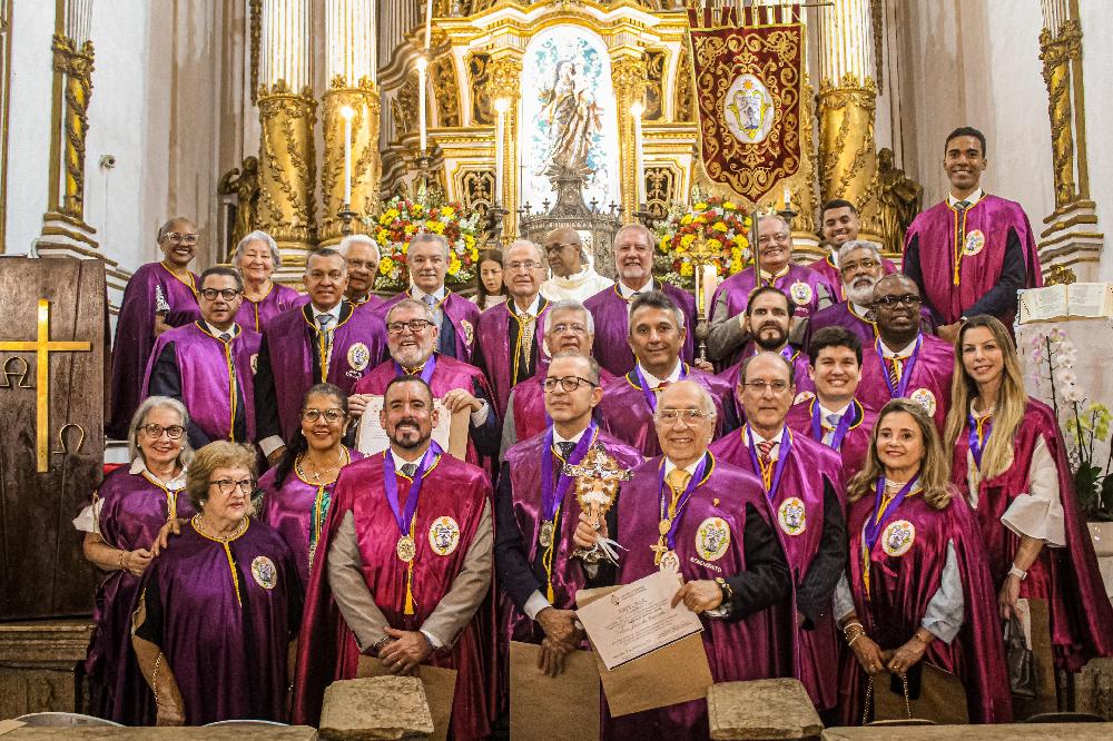 Irmandade acolhe 14 irmãos estatutários durante festa em honra a São Gonçalo do Amarante