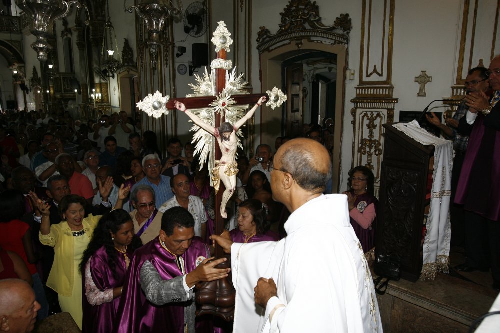 Padre Edson Menezes comemorou seu aniversrio no sbado (18/10)